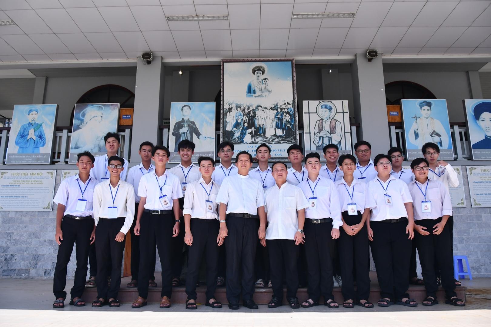18 ứng sinh tham dự kỳ thi tuyển Dự tu Giáo phận năm 2026