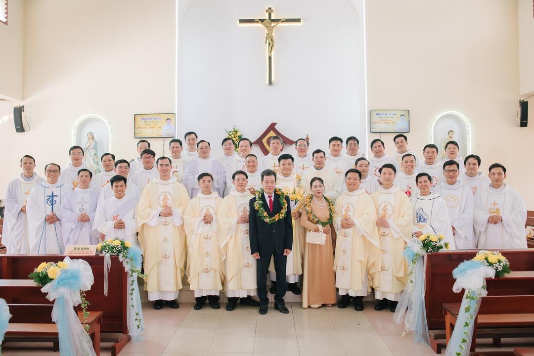Hai anh em, một gia đình, hai hành trình ơn gọi